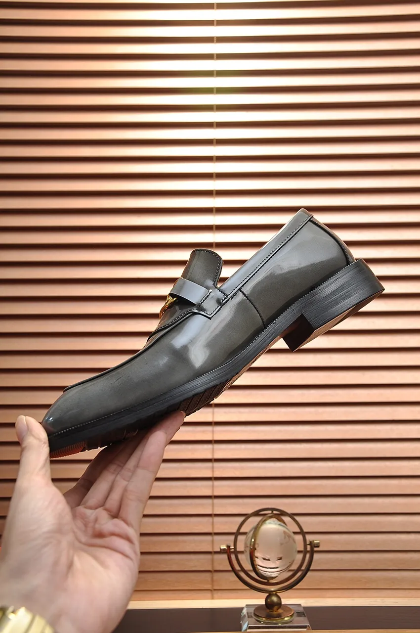 Men's shoes 💰500💶[HERMES] (cowhide lining)🍀Italian top luxury🍀He does not pursue novel styles and gorgeous colors, but attracts the favor of successful men with his flawless, elegant and classic style! This very, very comfortable, simple and stable style makes it easy to match any style! The pattern is absolutely 1:1 refined from the original case, and we strive for excellence in materials, imported cowhide + cowhide lining💪💪💪extraordinary texture👍! .Black brown code number: 38 to 45 (45 customized)
